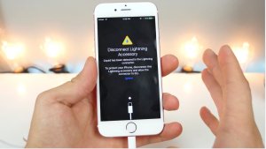 Ios Water Warning iPhone ตกน้ำทำอย่างไรดี ชมข้อควรปฏิบัติเบื้องต้นและสิ่งที่ไม่ควรทำ