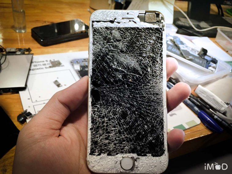 iPhone จอแตก