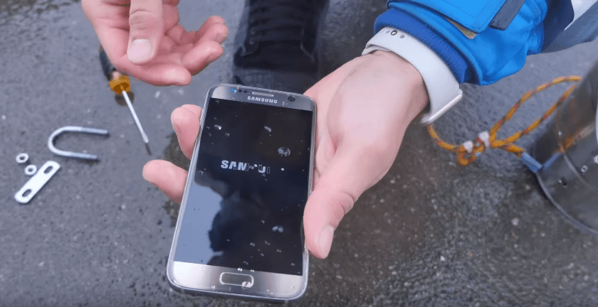 iPhone7WaterDeep-4-1