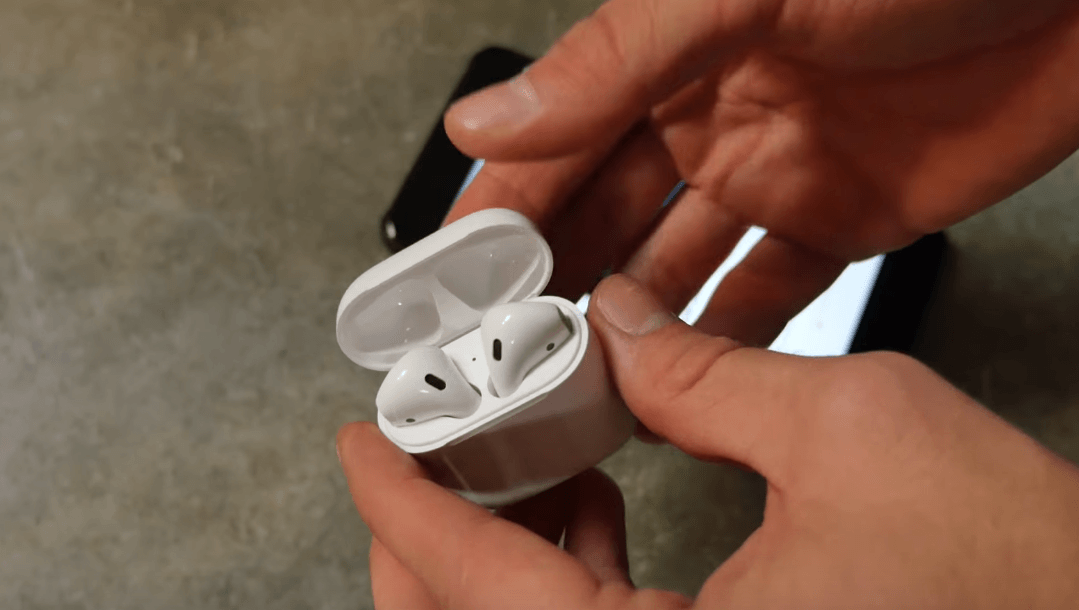 AirPods-Drop-Test-0-1