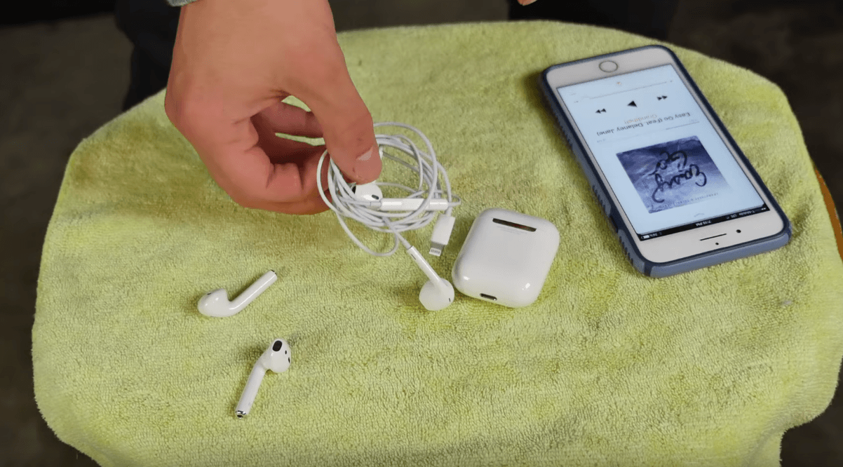 AirPods-Drop-Test-5-4