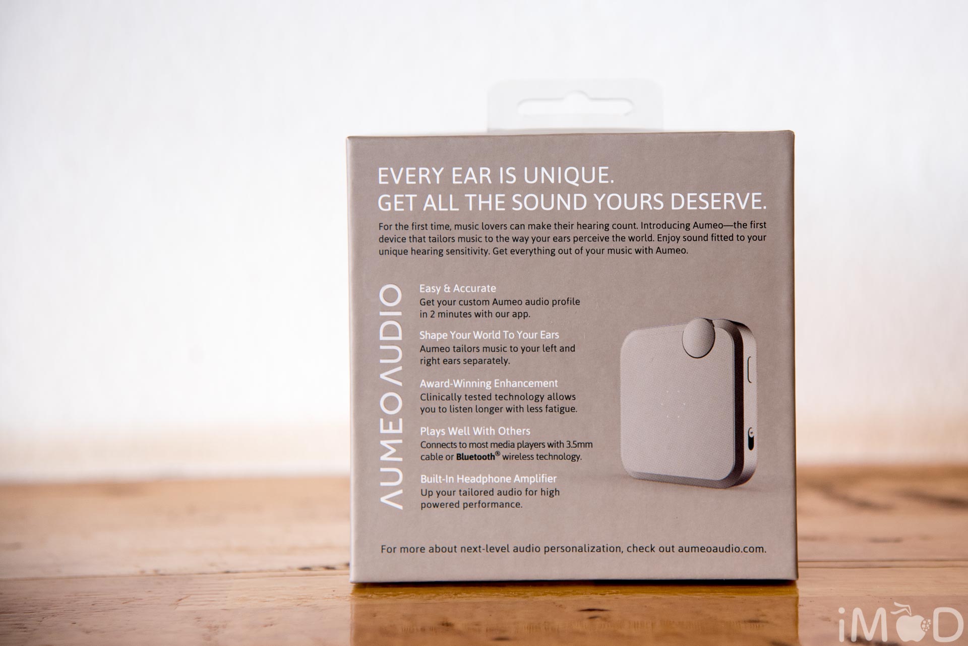 aumeo-review-box-1