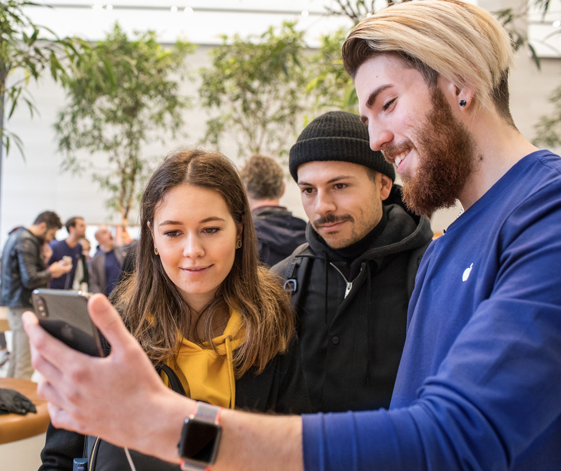Iphone X Launch Day Photo 1