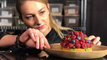 Made In Paris Iphone X Vdo