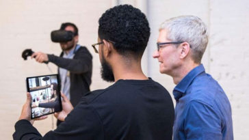 Tim Cook