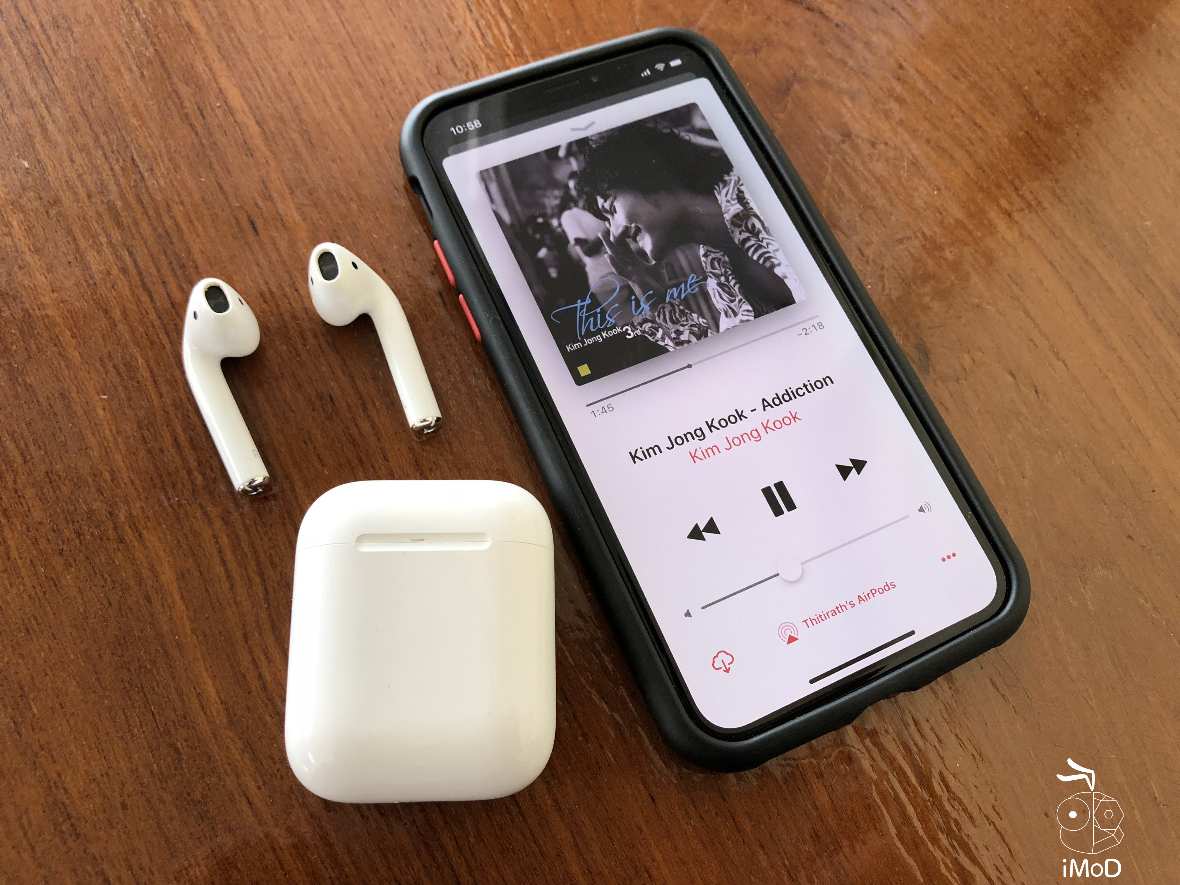 Airpods 1yr Preview018
