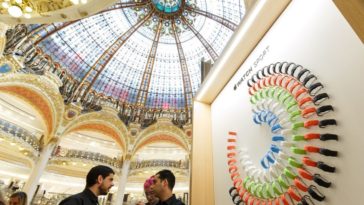 20150410 Apple Watch Paris Debut 004