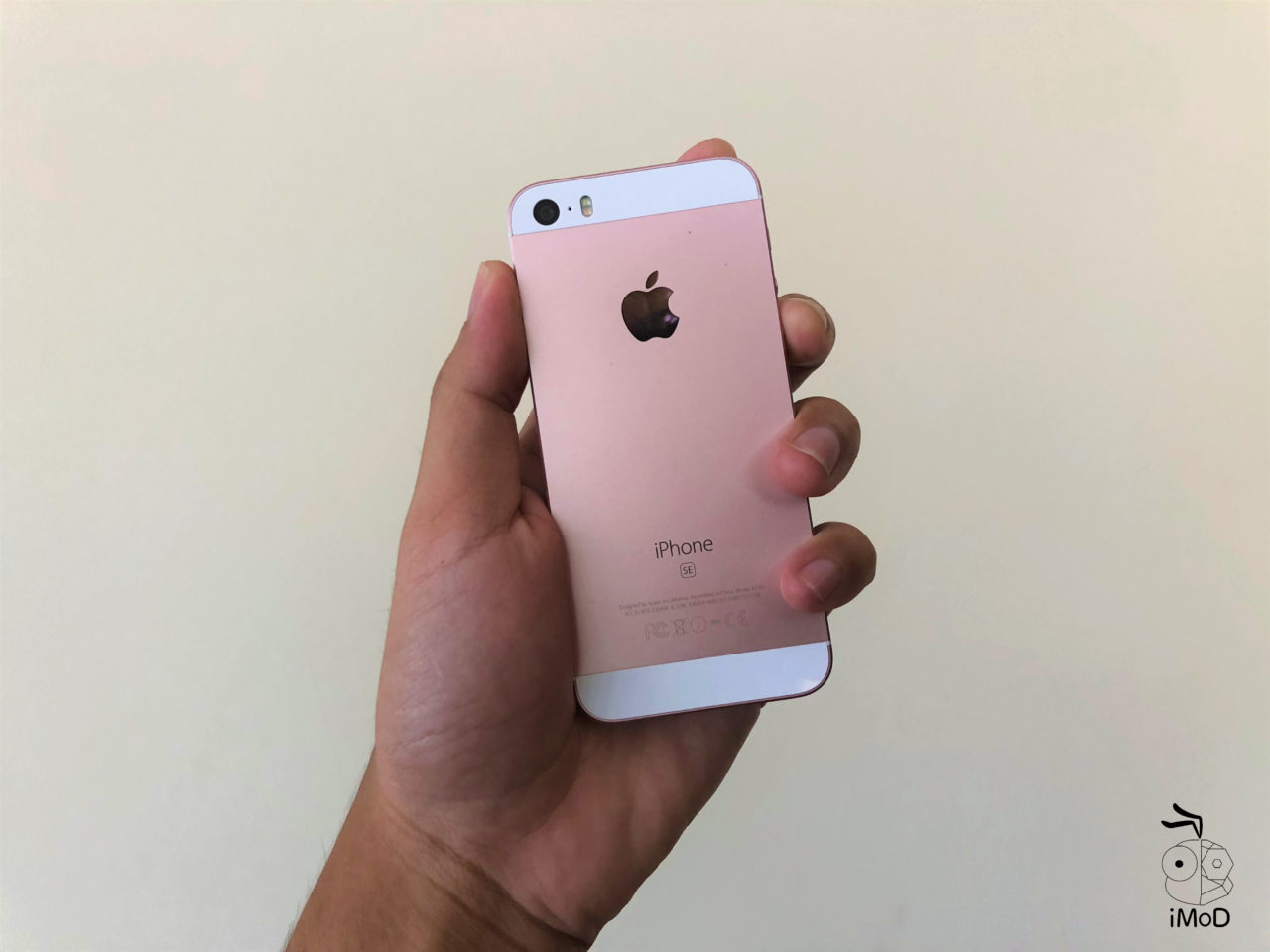 Iphone Se Popular Design Reasons 6