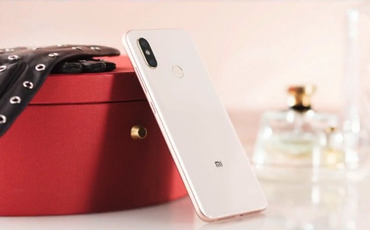 Xiaomi Mi 8 Official 3