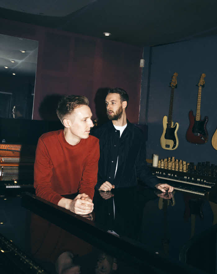 Honne Day 1 Sometimes Lead Shot Charlie Cummings