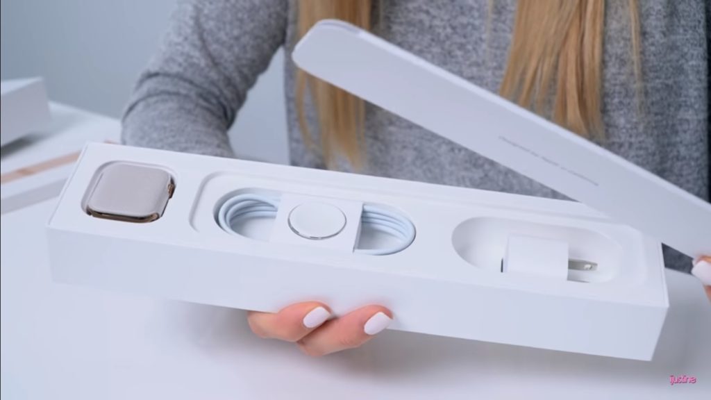 Apple Watch Series 4 Unboxing Youtuber 2