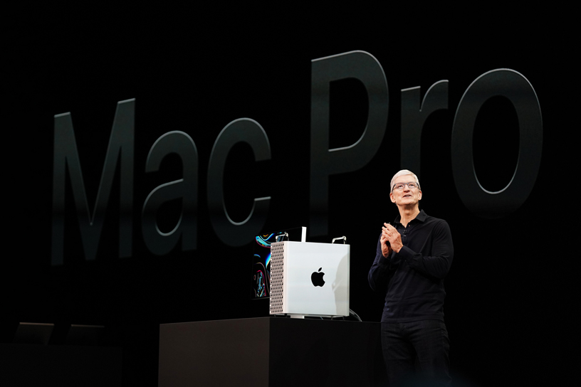Apple Highlights From Wwdc19 Tim Cook With New Mac Pro And Pro Display 06032019 Big.jpg.large