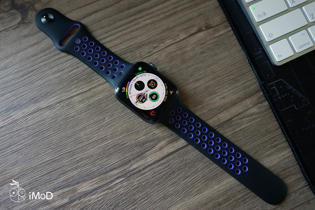 Apple Watch Nike Sport Band Black Hyper Grape Color 18