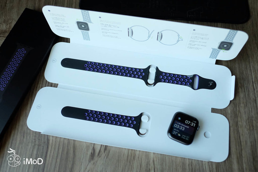Apple Watch Nike Sport Band Black Hyper Grape Color 2