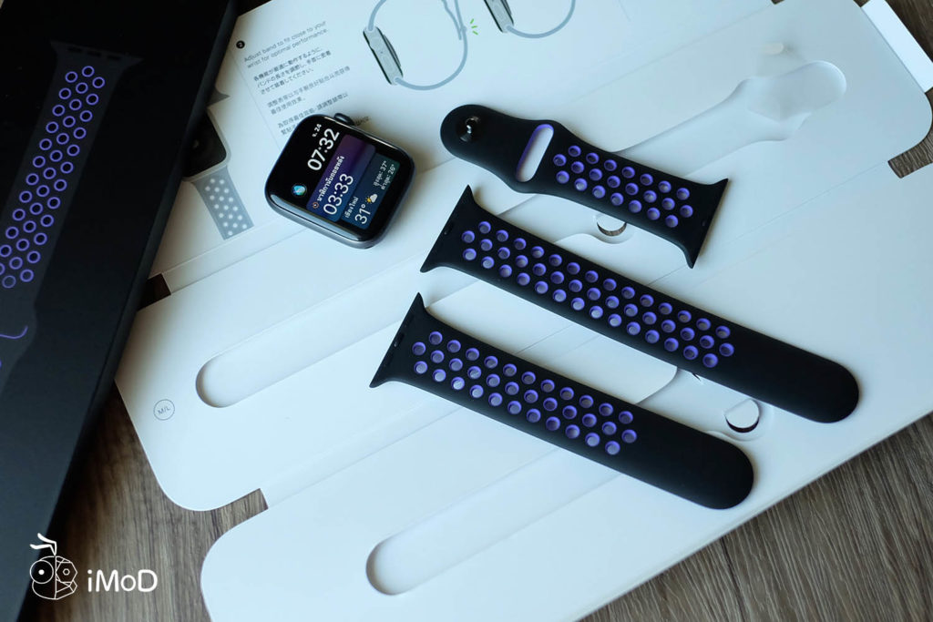 Apple Watch Nike Sport Band Black Hyper Grape Color 3