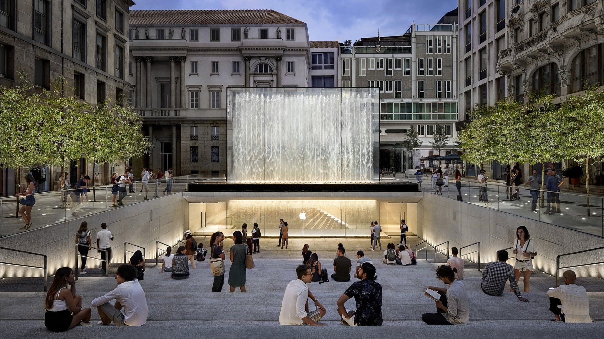 3 Apple Piazza Liberty Italy