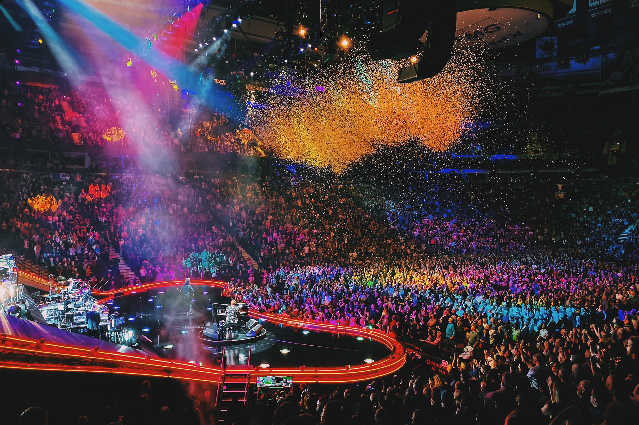 Iphone 11 Pro Max Low Light Photo In Concert Img 2