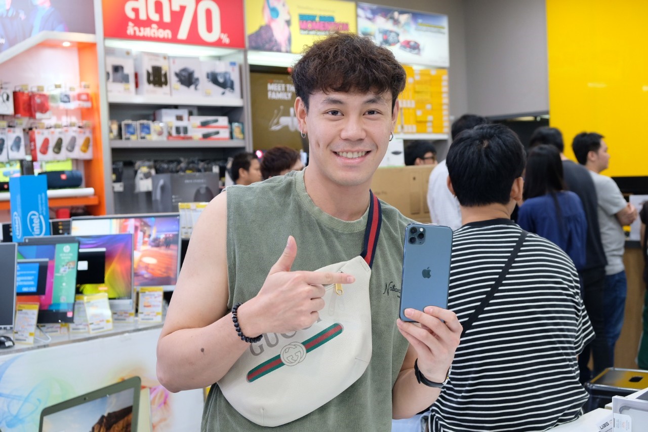 Iphone 11 First Released At Bnn Photo Img 22