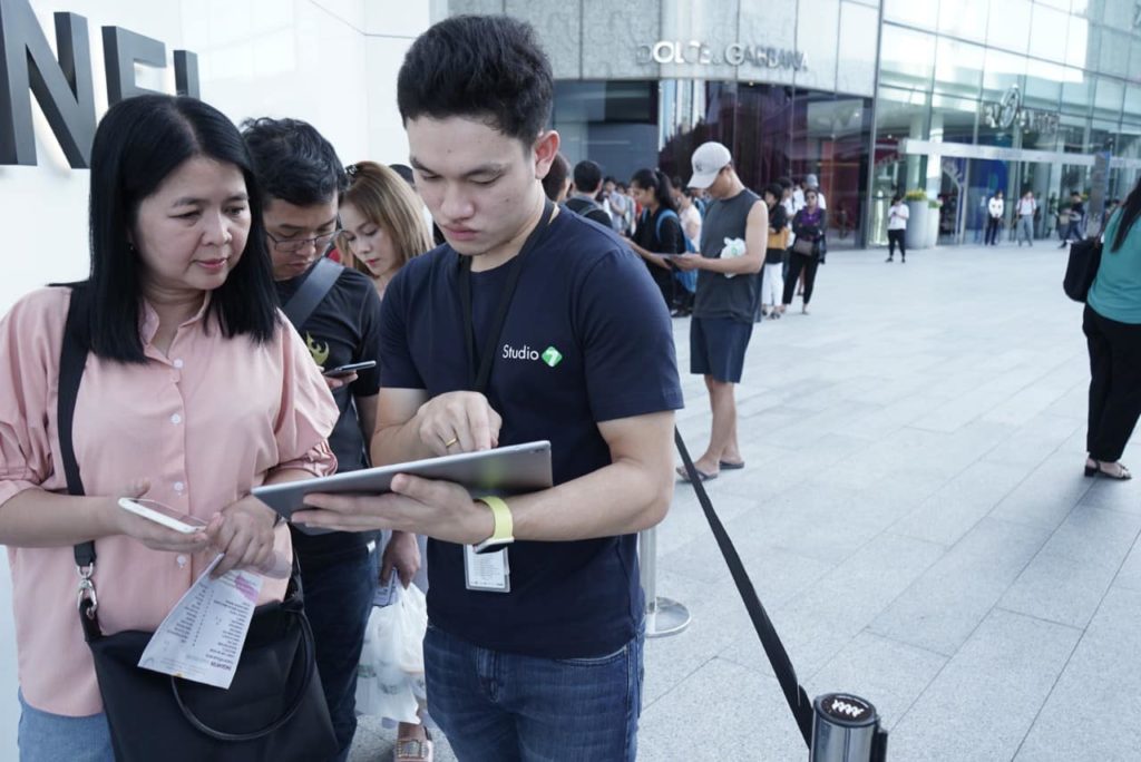 Iphone 11 First Released At Stu7 Photo Img 6