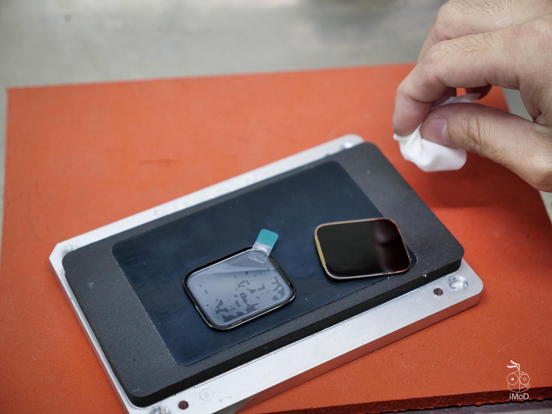 Fix Apple Watch Screen Crack Yukifix 1026371