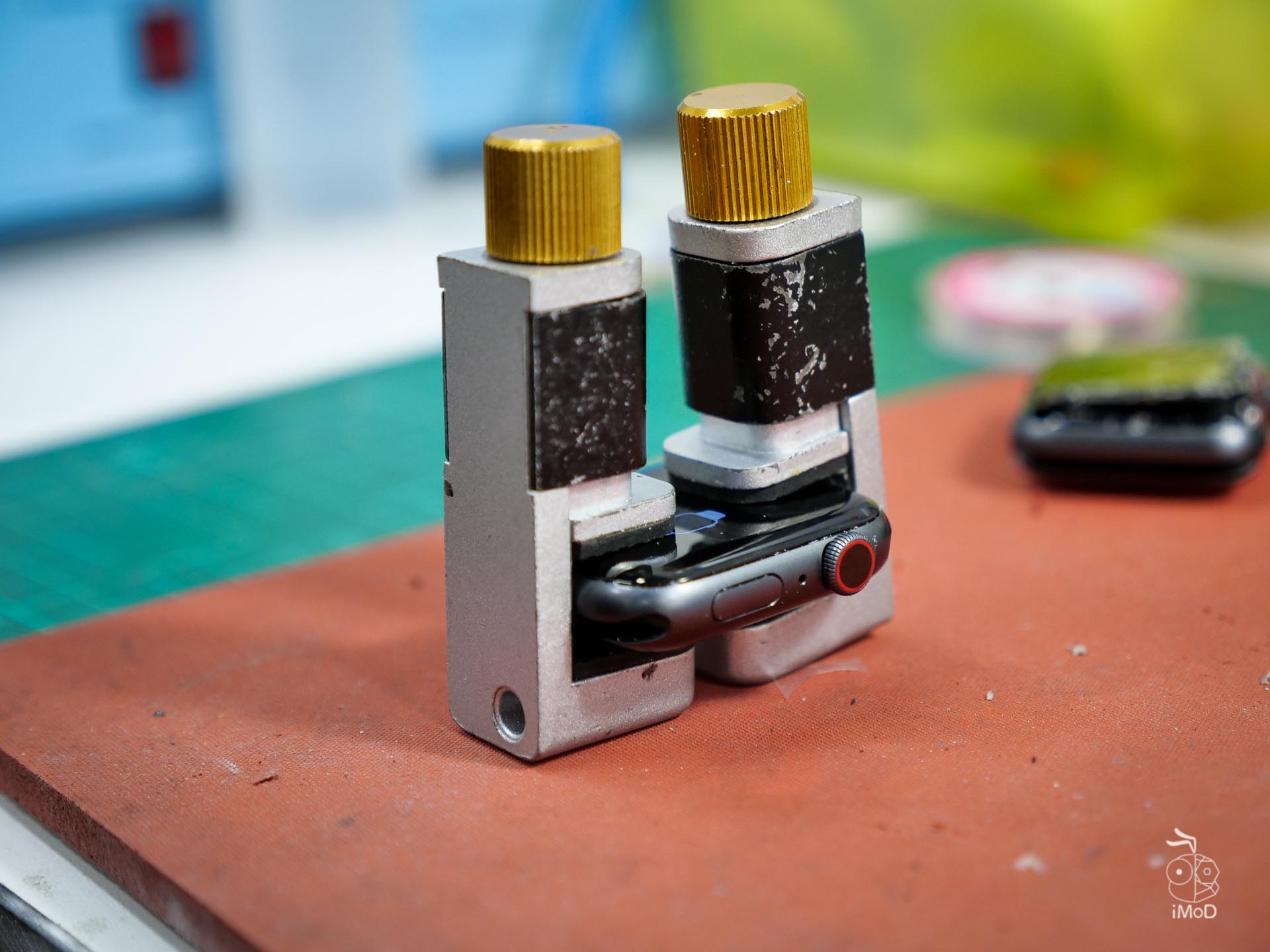 Fix Apple Watch Screen Crack Yukifix 1026496