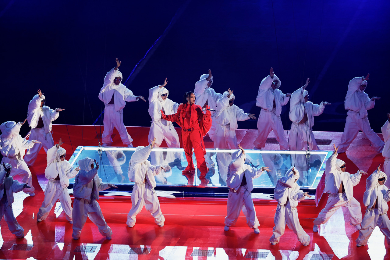 Rihanna สร้างประวัติศาสร์ใหม่ บน Apple Music หลังการแสดง Halftime Show
