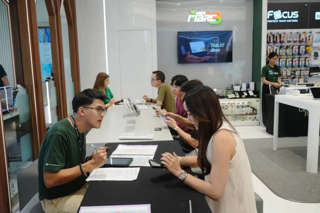 AIS เปิดรับเครื่อง iPhone Duo วันแรก พร้อมโปรโมชันผ่อนเริ่มต้น 695 บาทต่อเดือน